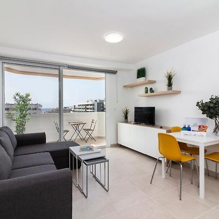 Homeforguest Modern And Recently Renovated Apartment In Arona Arona  Eksteriør billede