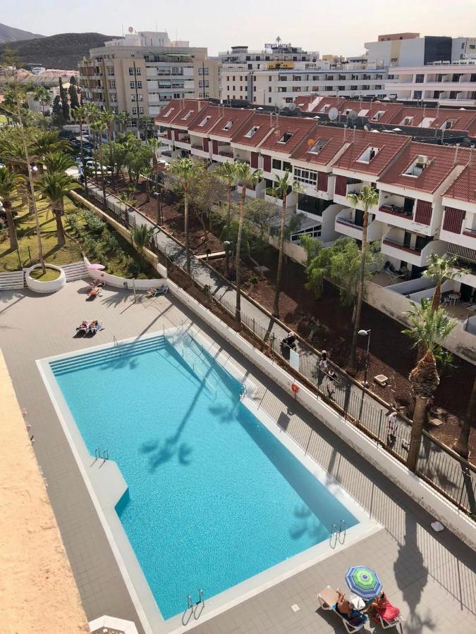 Homeforguest Modern And Recently Renovated Apartment In Arona Arona  Eksteriør billede
