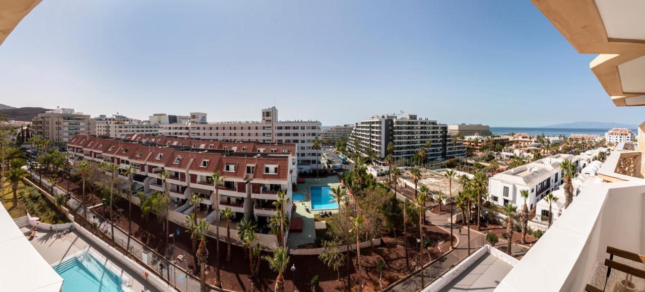 Homeforguest Modern And Recently Renovated Apartment In Arona Arona  Eksteriør billede