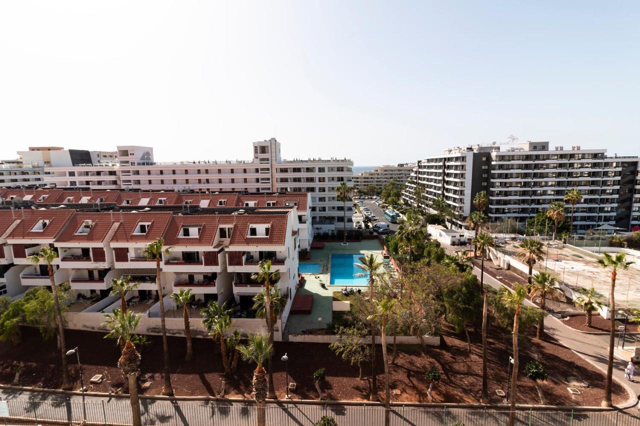 Homeforguest Modern And Recently Renovated Apartment In Arona Arona  Eksteriør billede